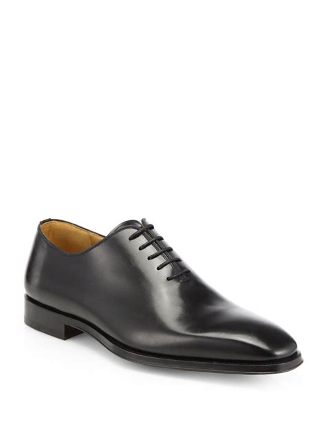 saks 5th avenue men's shoes.